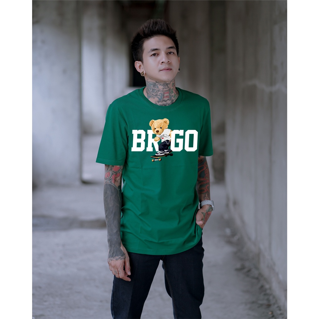 BRIGO Kaos Lengan Pendek Bear Skateboard II Kaos Distro BRIGO Beruang Skateboard II Kaos Katun Combed M-XL ( Pria &amp; Wanita )