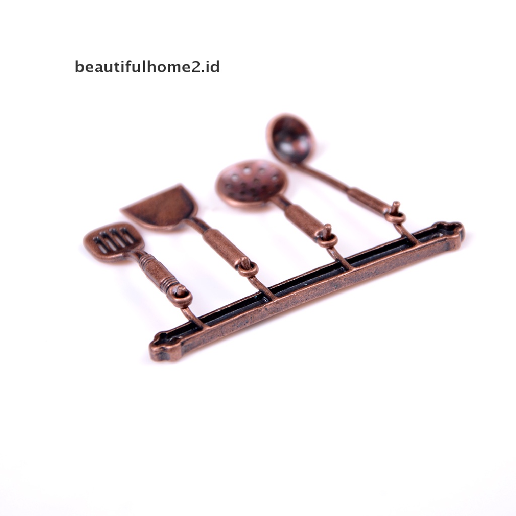 (beautifulhome2.id) 5pcs / Set Mainan Miniatur Peralatan Masak Skala 1: 12 Bahan Metal Untuk Rumah Boneka