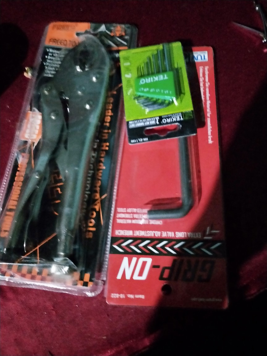 Tang Buaya Gagang Karet 10 Freed Locking Plier Heavy Duty