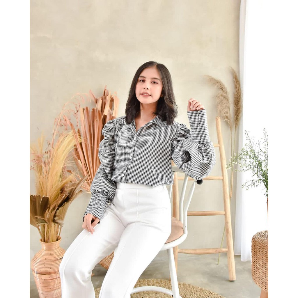 Kemeja Wanita Korea Style Kekinian - Cantika Top Blouse