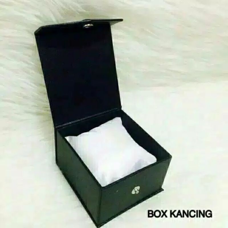

box kancing murah