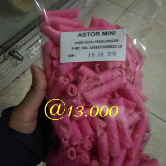 

Snack Makanan Ringan Astor Mini Oleh Oleh Khas Pekalongan