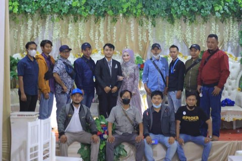 Kemeja Batik Pria Semi Sutra Lengan Panjang 100% Tidak Luntur Pake Furing Istimewa