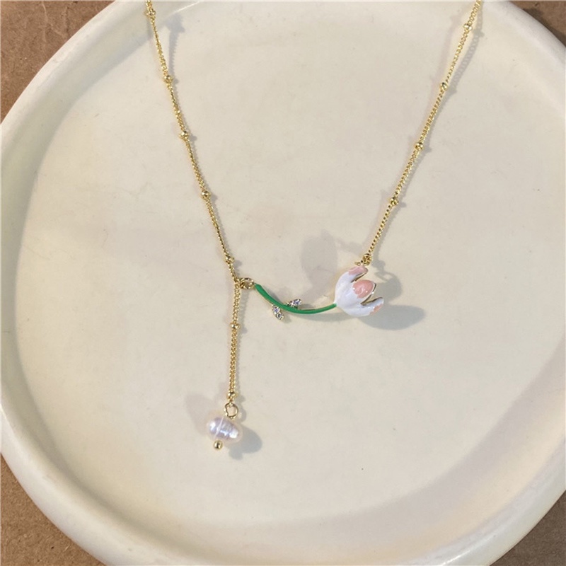 Kalung Rantai Dengan Liontin Bunga Tulip + Mutiara Elegan Ala Korea / Jepang Untuk Wanita