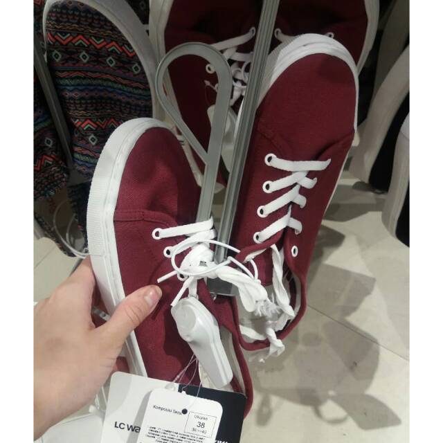 Sneakers LC WAIKIKI SALE