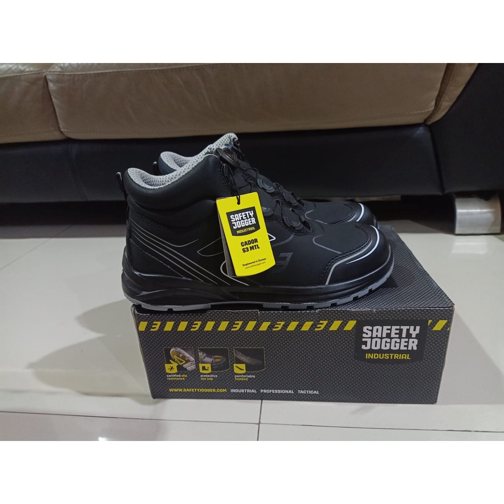 Sepatu Safety Jogger Cador S3 Mid TLS