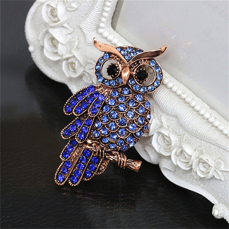 Bros Pin Bentuk Burung Hantu Warna Emas Aksen Berlian Imitasi Biru Gaya Vintage Untuk Pernikahan