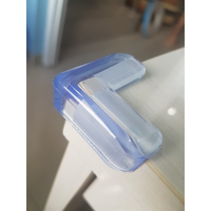 Pengaman Pelindung Siku Sudut Kaca Meja Kotak Safety Karet Siku Bening