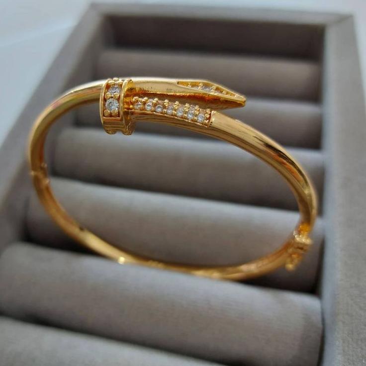 Bagus Dipakai.. GELANG MODEL PAKU KAITAN SAMPING REPLIKA EMAS