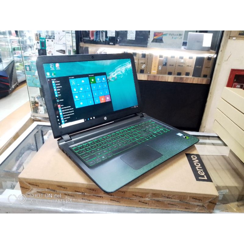 Laptop Leptop Gaming Design HP CORE i7 GEN6 Vga  Nvidia Geforce GTX 4Gb RAM 8GB HDD 1TB  15inch Siap