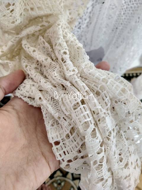 Aghnia Lace Outer