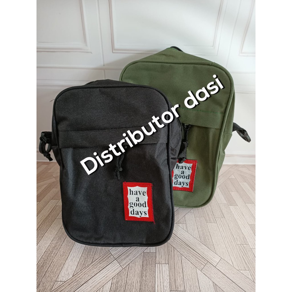 tas selempang wanita model simple hitam dan hijau ready stok foto real