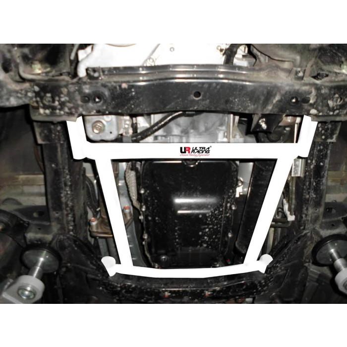 Aksesoris / Stabiliser / Front lower bar ULTRA RACING Pajero Sport 16+