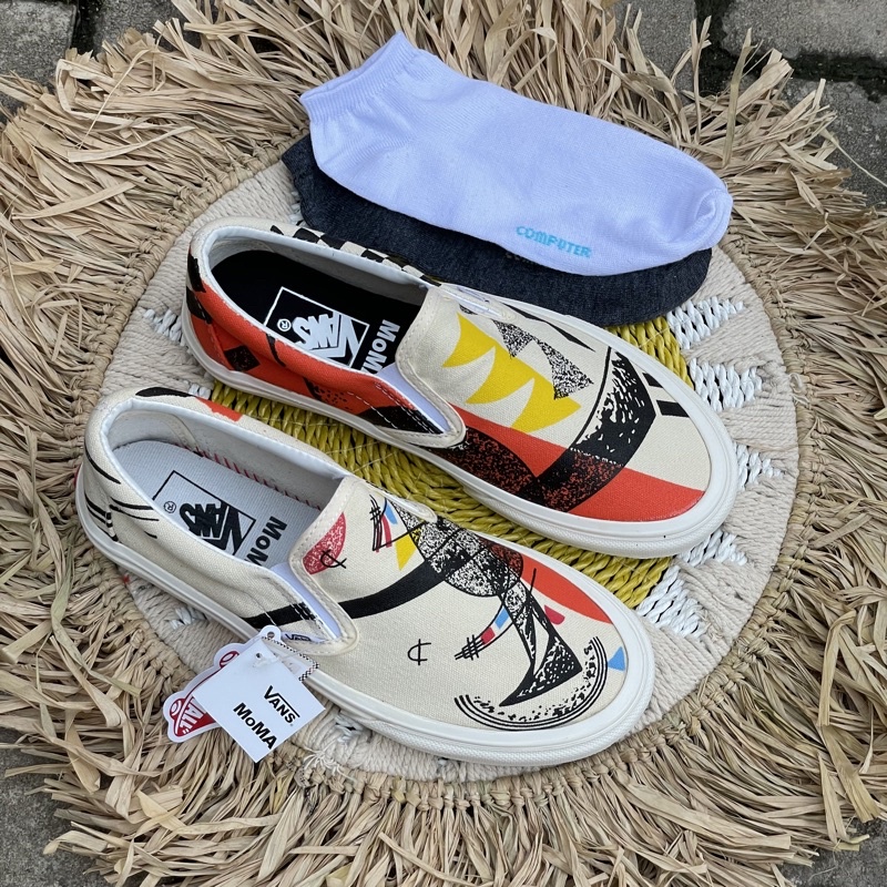 Sepatu Vans Slip On MoMA import China BNIB