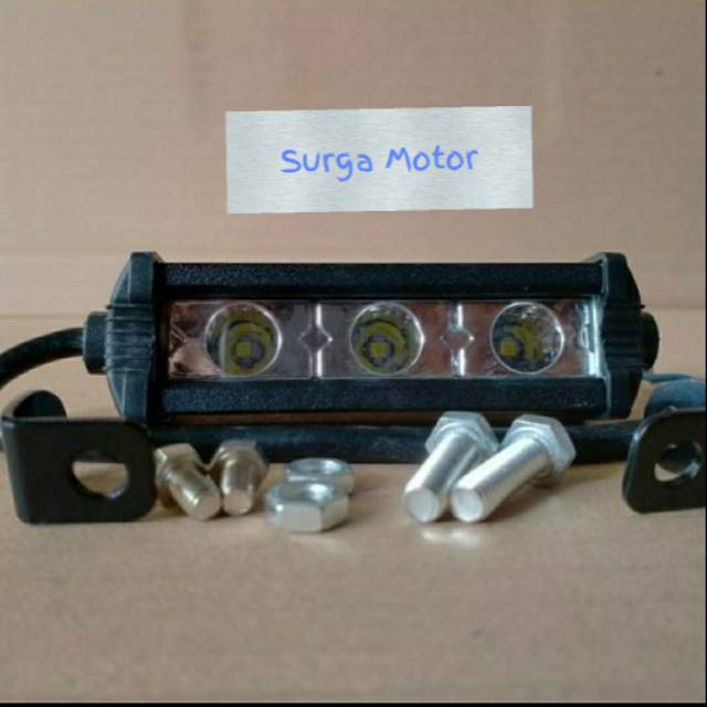Lampu Sorot Cree terang slim 3 mata tembak 3mata mode diam dan kedip bahan besi
