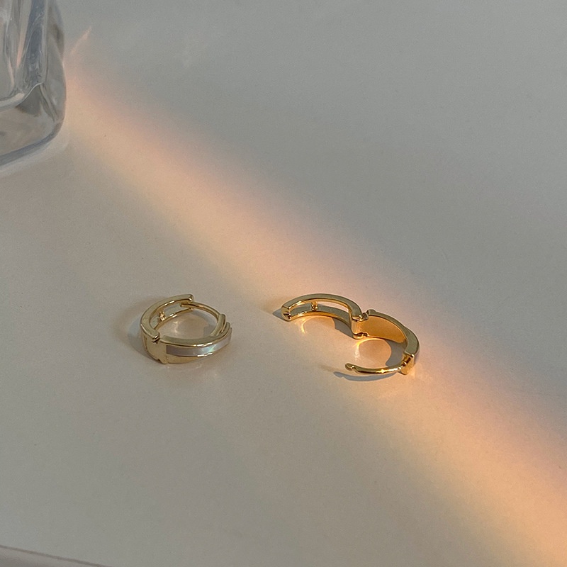 Anting Tusuk Gantung Desain Salib Gaya Retrosimplemewah Untuk Wanita