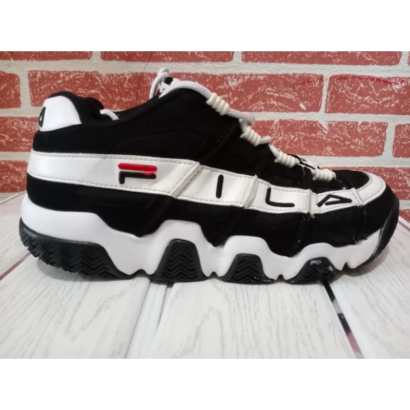SEPATU FILA SECOND BRANDED BEKAS PRELOVED