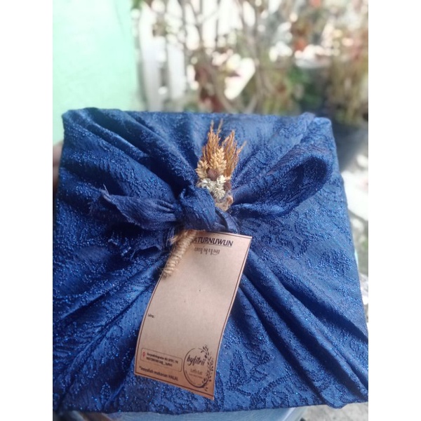 

packaging hampers