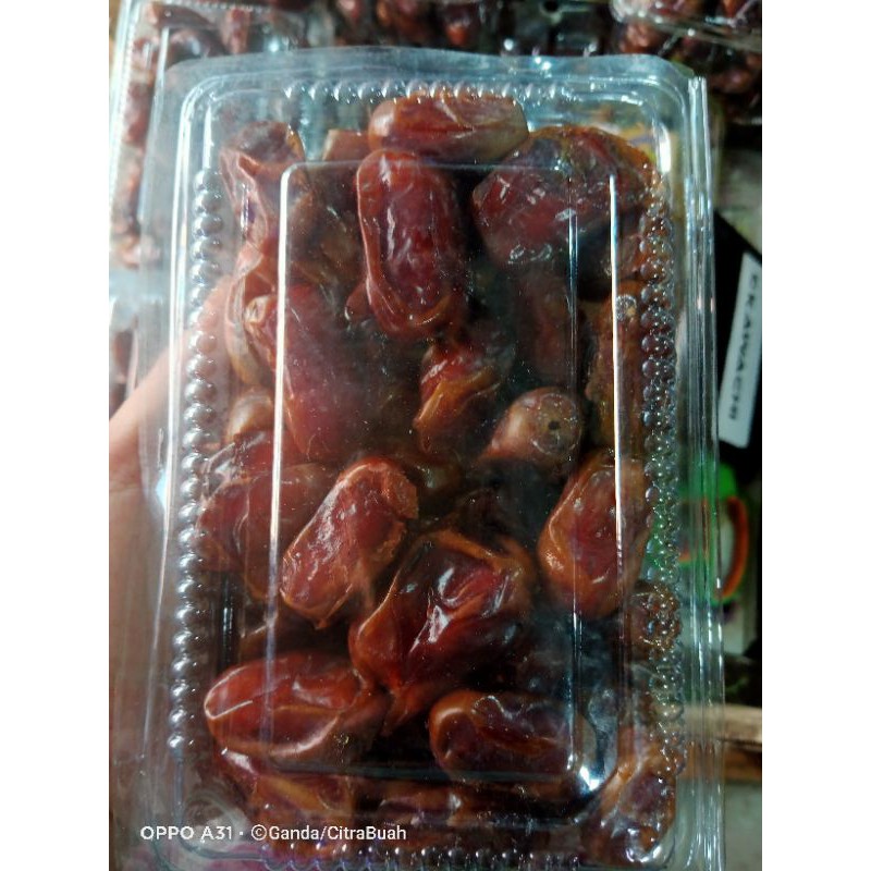 

Kurma Curah Premium per 500gram dan 1000gram