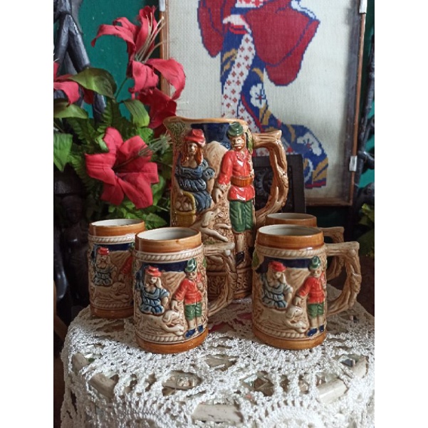 Teaset Japan Antik keramik timbul. mulus. minus musiknya