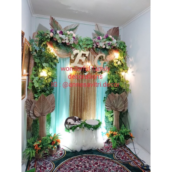 sewa dekorasi backdrop rustic PREMIUM grass wall nuansa hijau & gold 2 meter