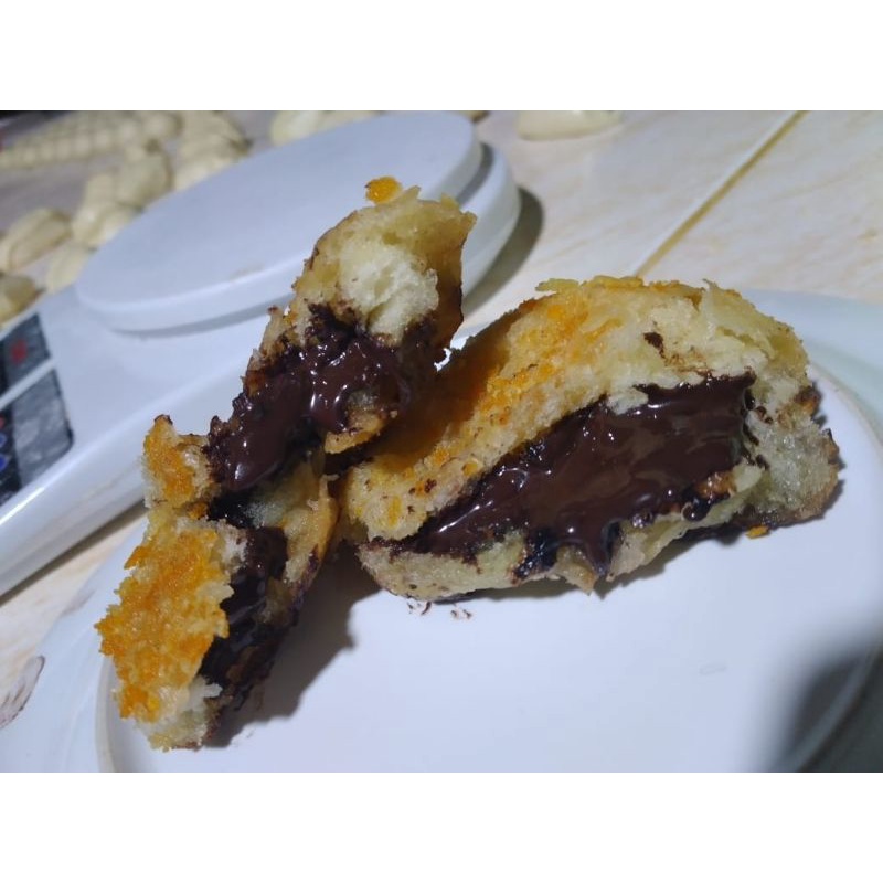 

DONUT KENTANG FROZEN ISTIMEWA ISI CHOCOLAVA