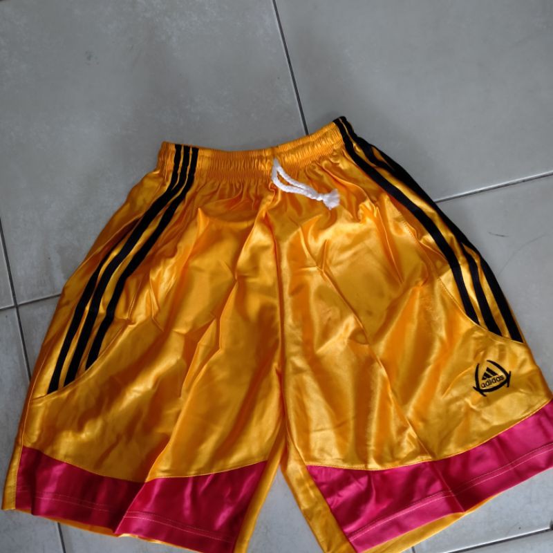 celana pendek paragon