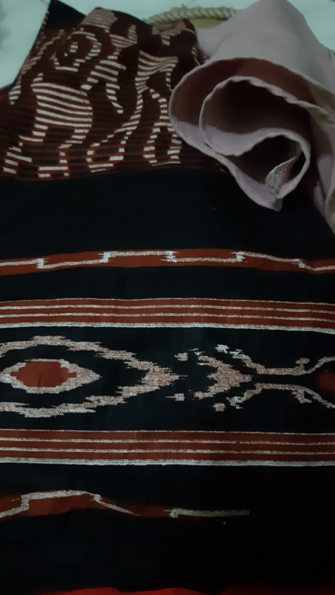 Atasan Batik Dolby Dolbi Dobby Doby Tenun Sutra Tulis Halus Katun Atbm Baron ,sarombit Atasan