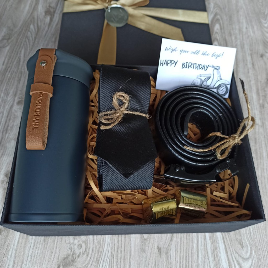 

Blissbox Flask Custom Tie (Hampers/Gift Box /Kado UlTah/Kado Wisuda/Kado Anniversary/Souvenir)