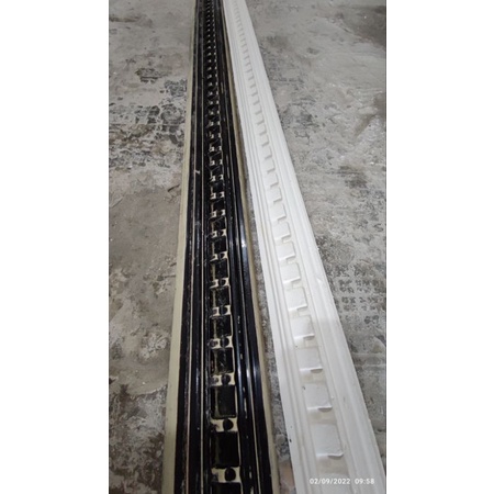 Cetakan profil gypsum