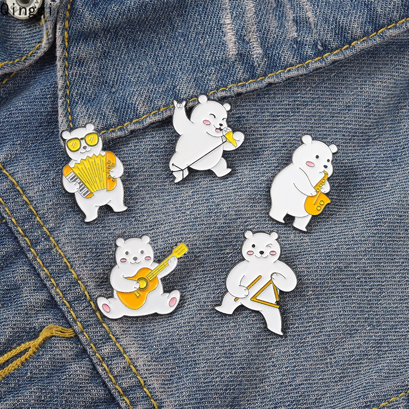 Bros Pin Enamel Bentuk Kartun Musik Beruang Putih Untuk Hadiah