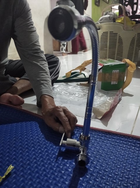 Kran Angsa Flexible Kepala Kecil Engkel 1/2 Chrome