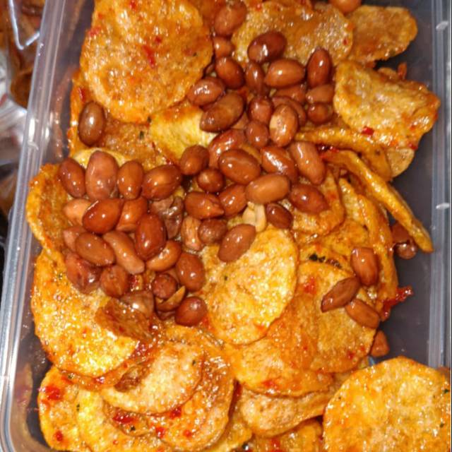 

Kentang kering / mustopa kacang