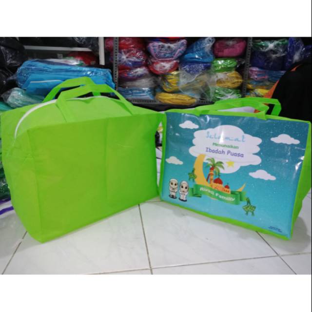 

Tas parcel lebaran keluarga desain masjid