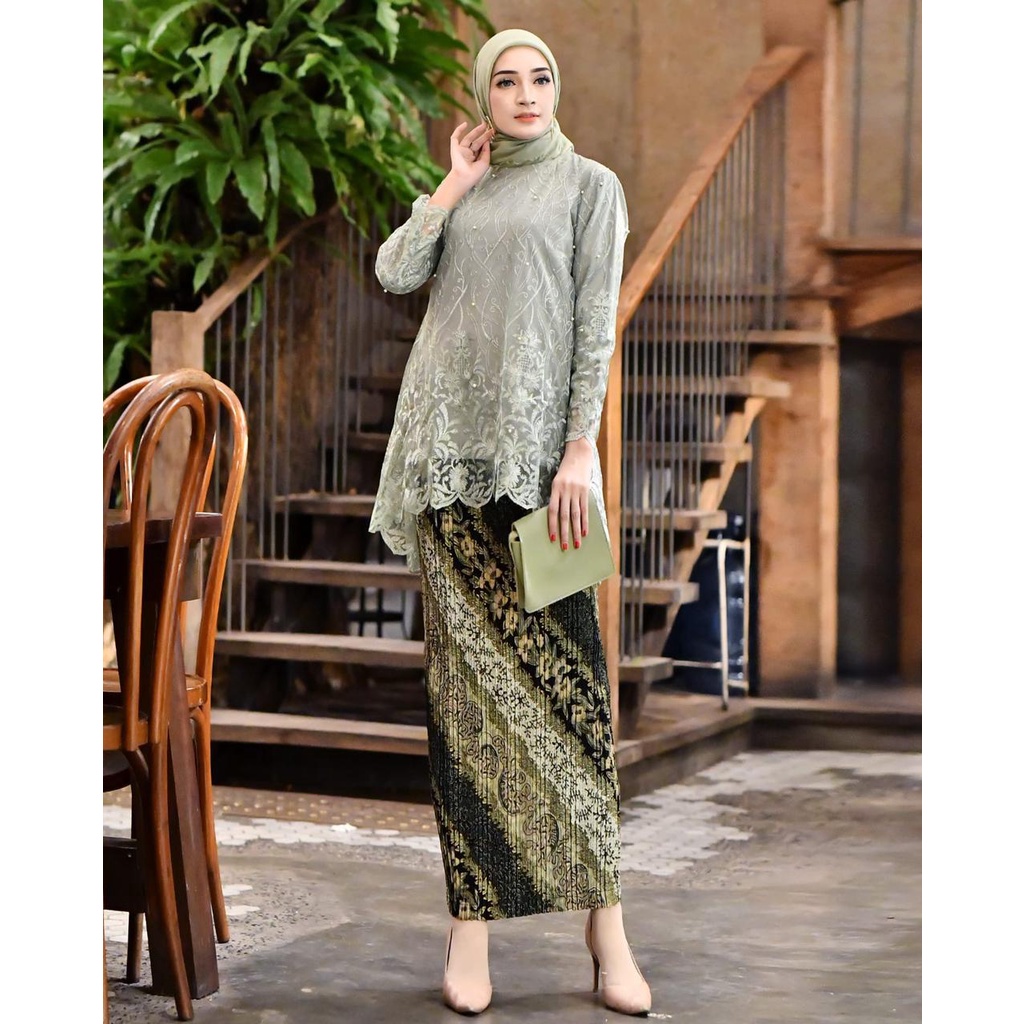 Kadai.baju | Atasan kebaya blouse adzkia | Kebaya modern | outfit baju pesta lamaran pernikahan wisuda Size M L XL XXL