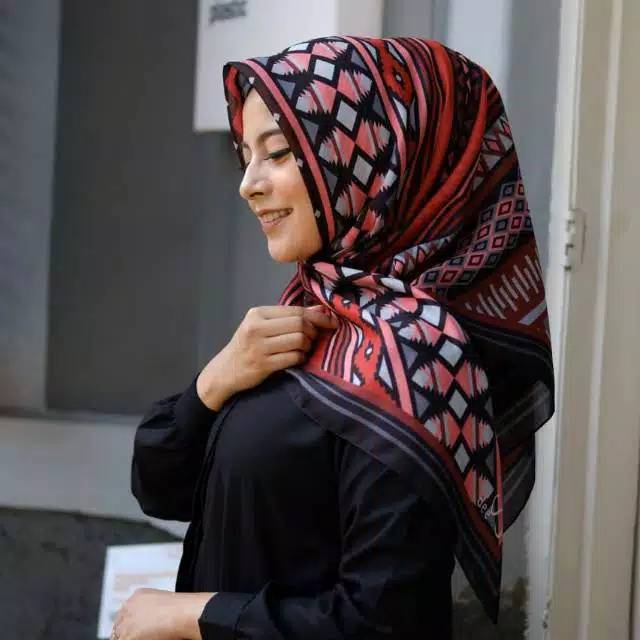 TERMURAH deeska voal hijab red