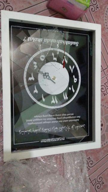 Hiasan Jam Dinding Custom Frame Kaca Scrapbook Design Bisa Pilih Uk 30x40