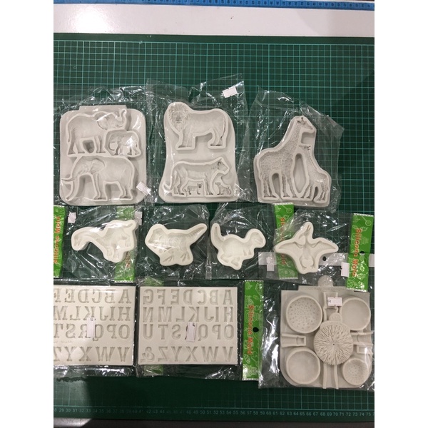 

Clearance Sale 7 MOULD