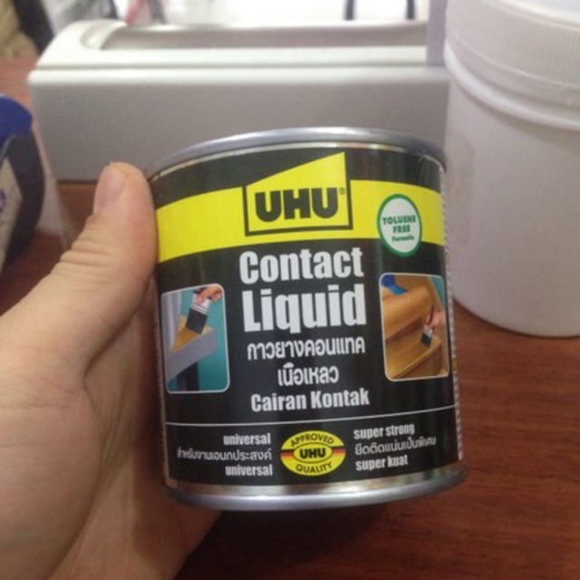 Pem uhu contact liquid kaleng 250 ml
