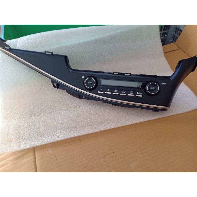 panel AC digital Innova rebon venturer