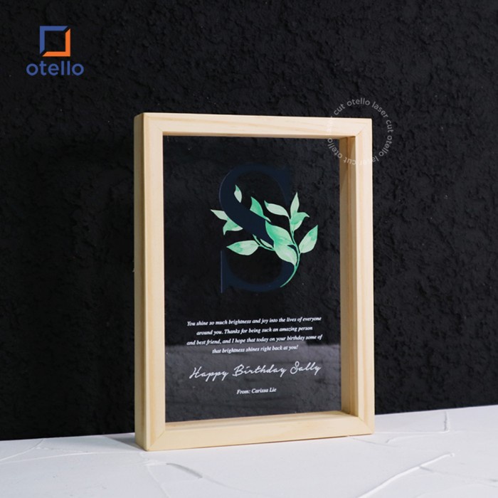 Wooden Floating Frame Tropical Initial Custom Hadiah Kado Sahabat Unik