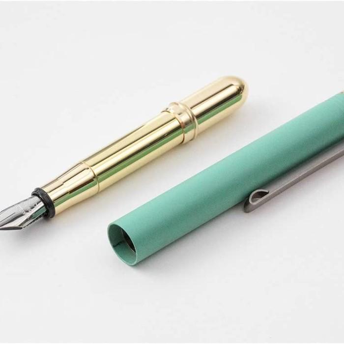 

Midori Traveler's Notebook Fountain Pen - Brass Limited Factory Green