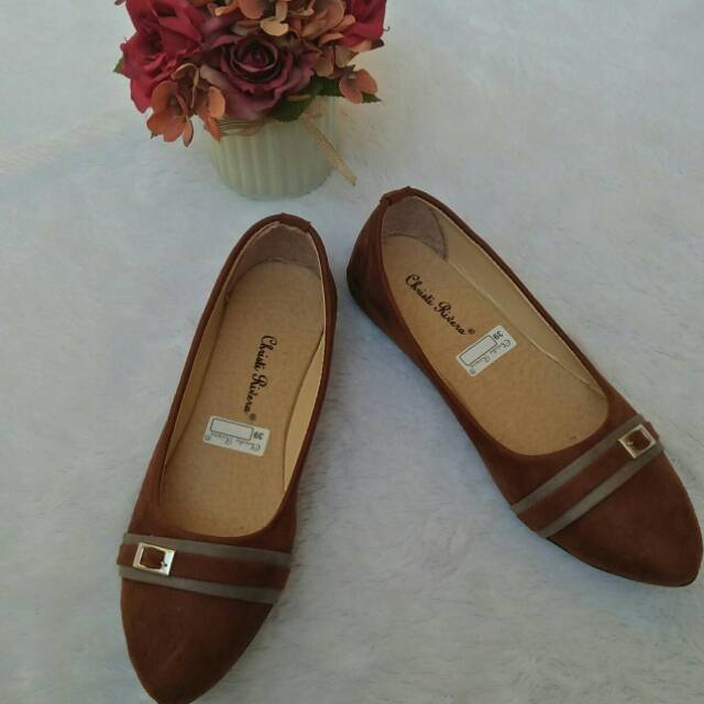 SEPaTU FLAT WANITA