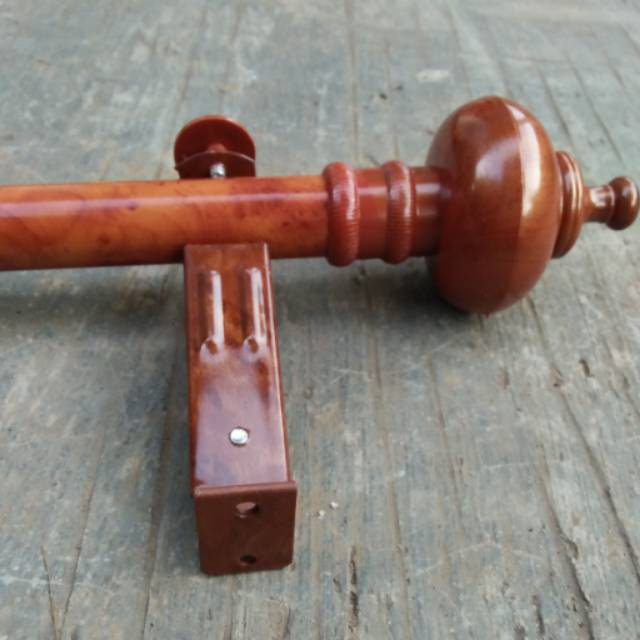 Rollet warna kayu gorden gordin