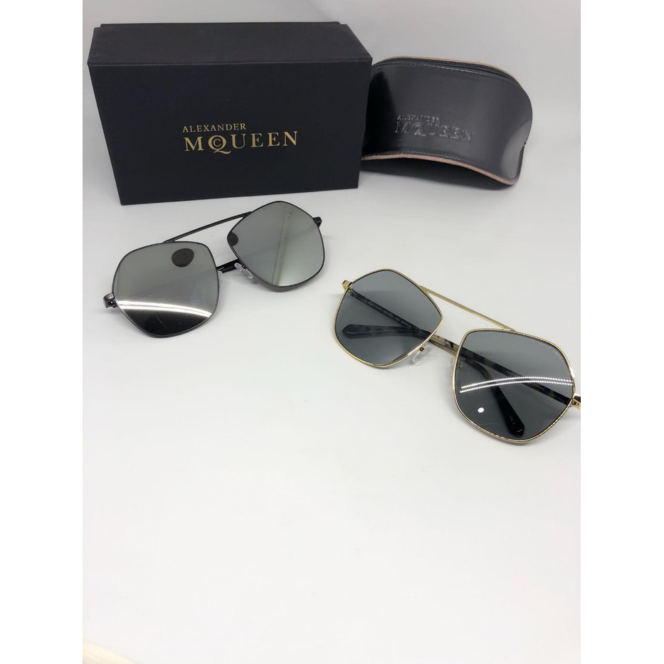 Alexander McQueen Sunglasses / Kacamata Hitam Branded Wanita