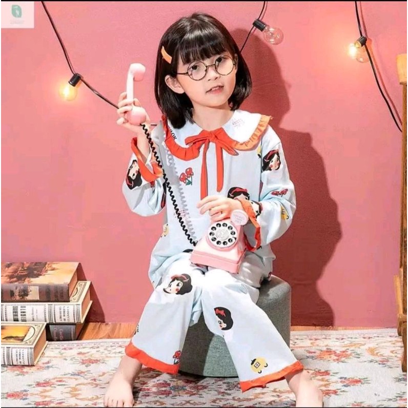 Piyama / baju tidur kerah renda import premium motif princess snow white