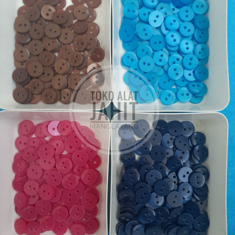 KANCING KEMEJA 2 LUBANG