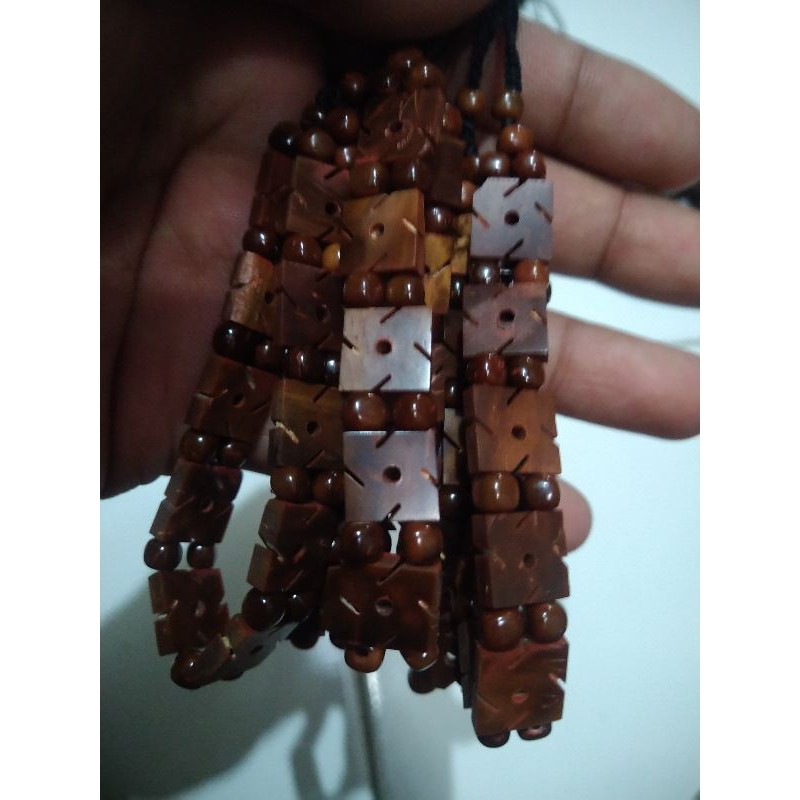 gelang kokka motif naji lubang
