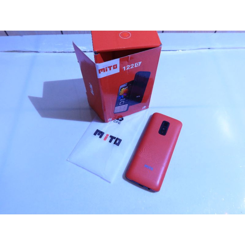 handphone 4 sim / mito 122Q 4 sim / resmi second