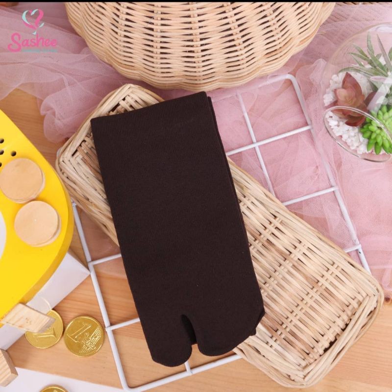 Sashee Kaos Kaki Jempol Basic-Coklat